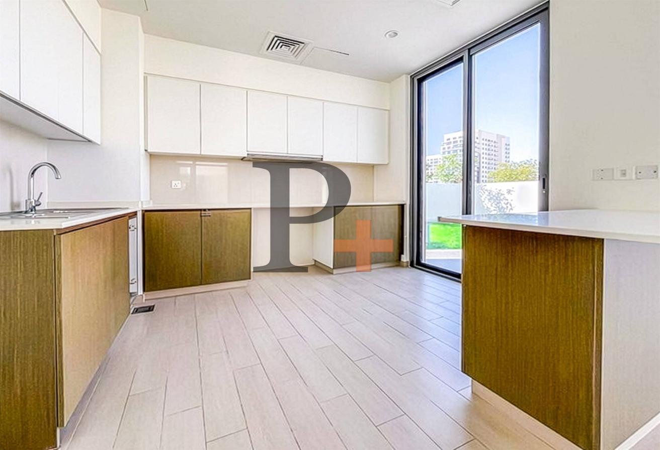 Standalone Villa | Single Row | Landscaped photo 6