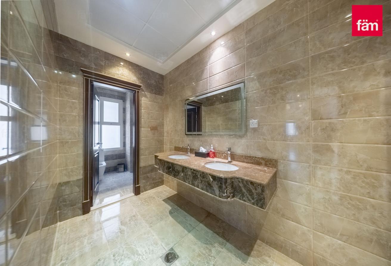 Modern Villa With Nearby Schools & Amenities photo 27