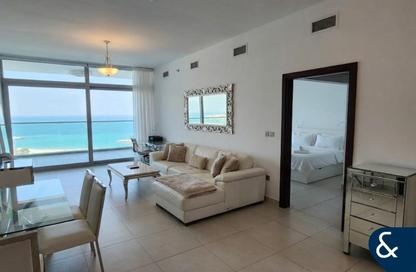 Apartment - 1 Bedroom - 2 Bathrooms for sale in Azure Residences - Palm Jumeirah - Dubai