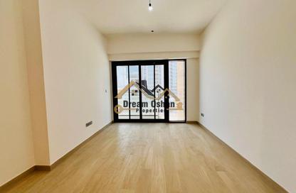 Apartment - 2 Bedrooms - 2 Bathrooms for rent in Azizi Riviera 37 - Azizi Riviera - Meydan One - Meydan - Dubai