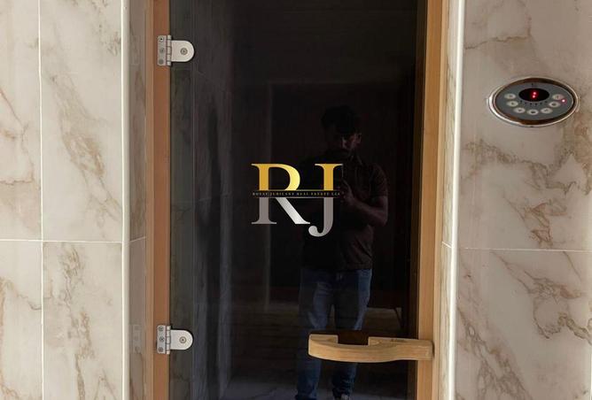 70292784 - Property Image 3