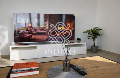 Apartment - 1 - 2 for rent in South Ridge 5 - South Ridge - Downtown Dubai - Dubai