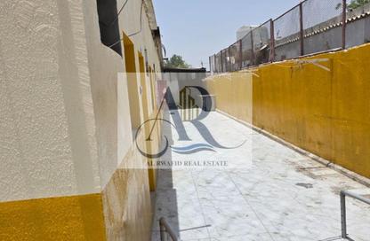 Labor Camp - Studio - 7+ Bathrooms for rent in Al Sajaa S - Al Sajaa - Sharjah Labor Camp - Studio - 7+ Bathrooms for rent in Al Sajaa S - Al Sajaa - Sharjah