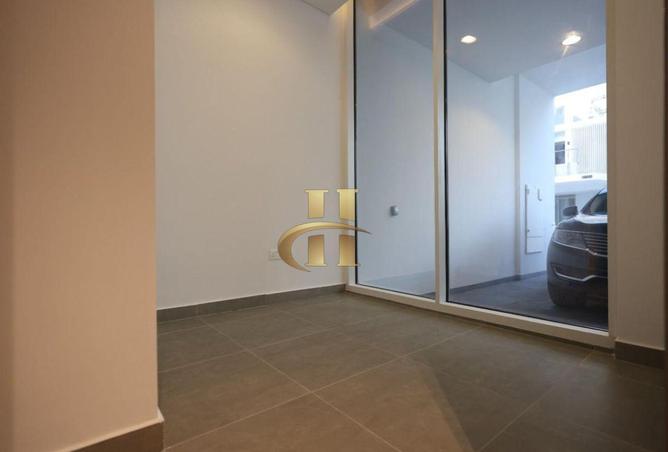 81956866 - صورة العقار 3