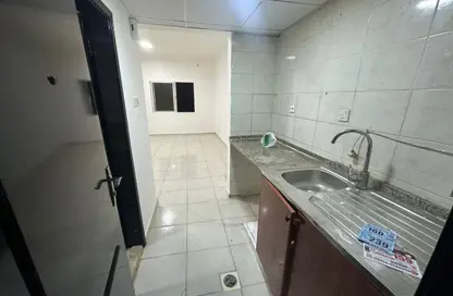 Apartment - Studio - 1 Bathroom for rent in Al Rashidiya Towers - Al Rashidiya - Ajman Downtown - Ajman