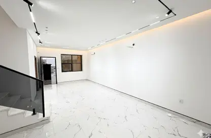 فيلا - 5 غرف نوم - 7 حمامات للبيع في الحليو 2 - الحليو - عجمان