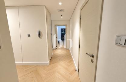 Apartment - 1 - 2 for rent in Cayan Tower - Dubai Marina - Dubai