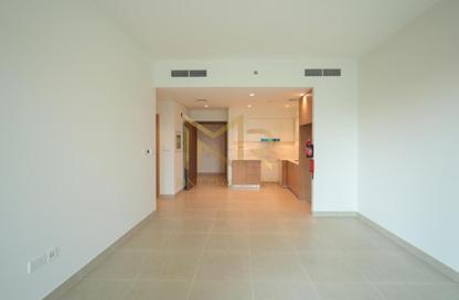 Apartment - 2 Bedrooms - 2 Bathrooms for sale in Seagate Building 3 - Seagate - Mina Rashid - Dubai