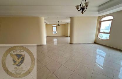 Apartment - 4 Bedrooms - 5 Bathrooms for rent in Al Majaz 3 - Al Majaz - Sharjah