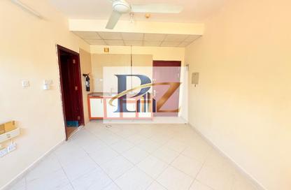 Apartment - Studio - 1 for rent in Fire Station Road - Muwaileh - Sharjah Apartment - Studio - 1 for rent in Fire Station Road - Muwaileh - Sharjah
