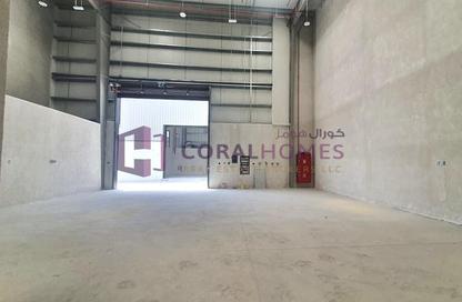 Warehouse - Studio for rent in Dubai Investment Park 1 (DIP 1) - Dubai Investment Park (DIP) - Dubai