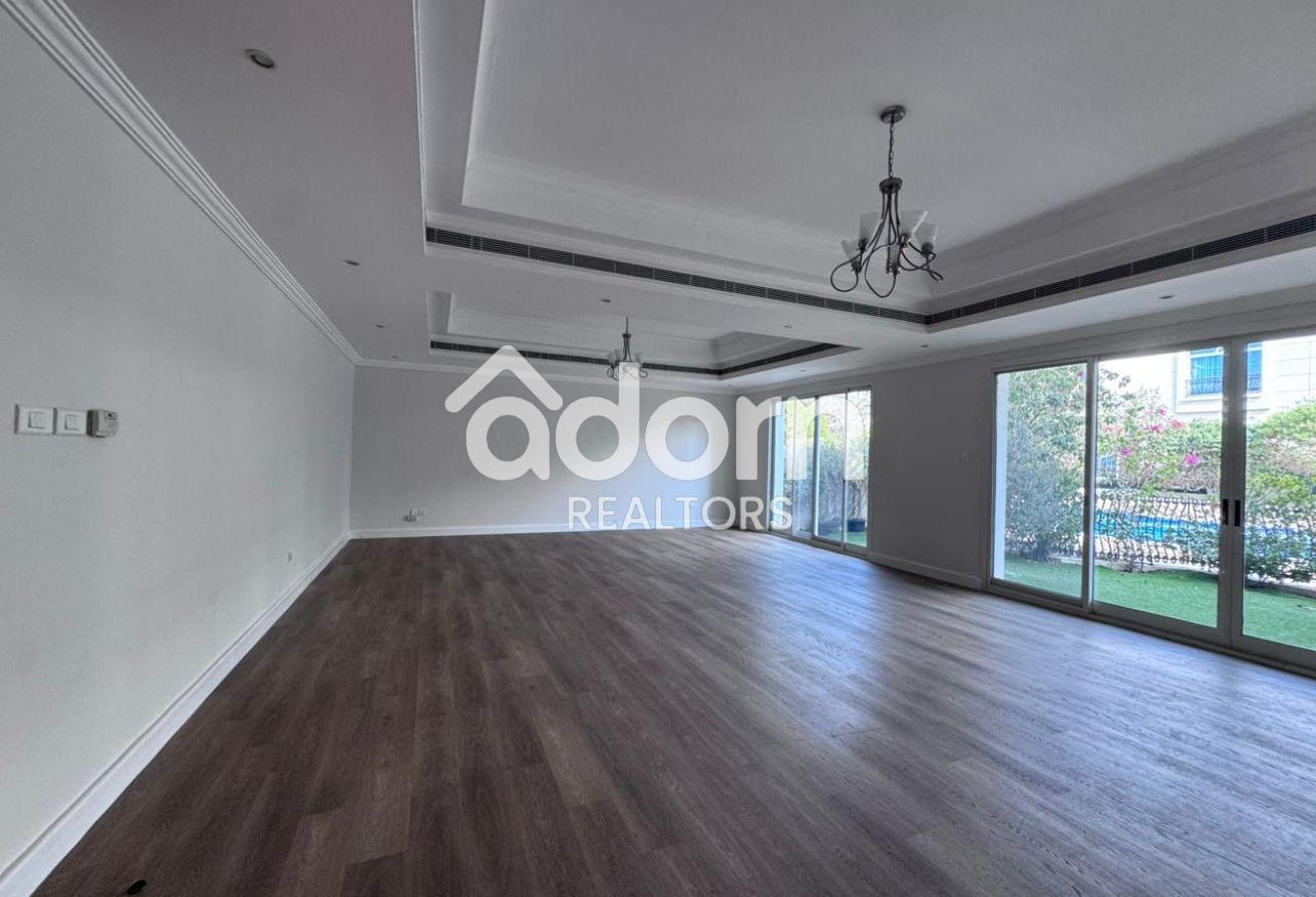 Spacious 4Br Villa | Private Garden | Shared Pool photo 4