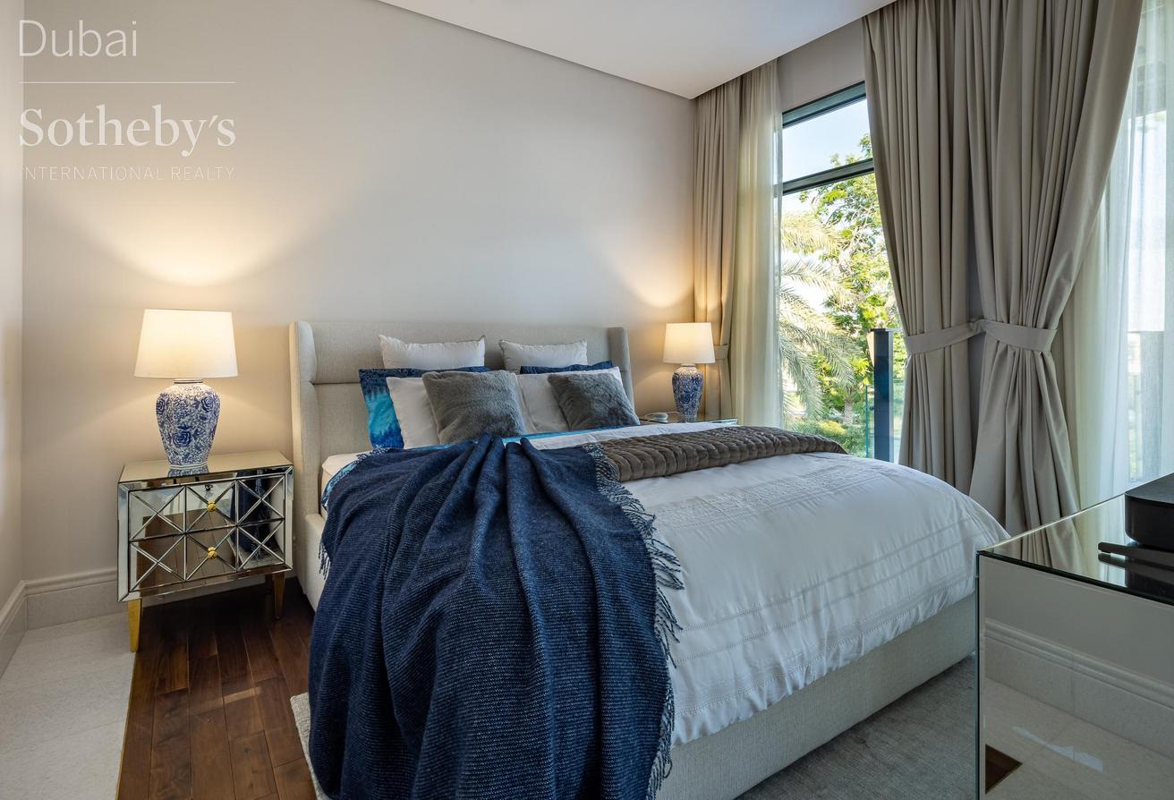 Furnished and Extended Jumeirah Islands Villa photo 11