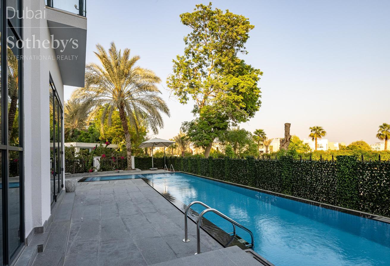 Furnished and Extended Jumeirah Islands Villa photo 14