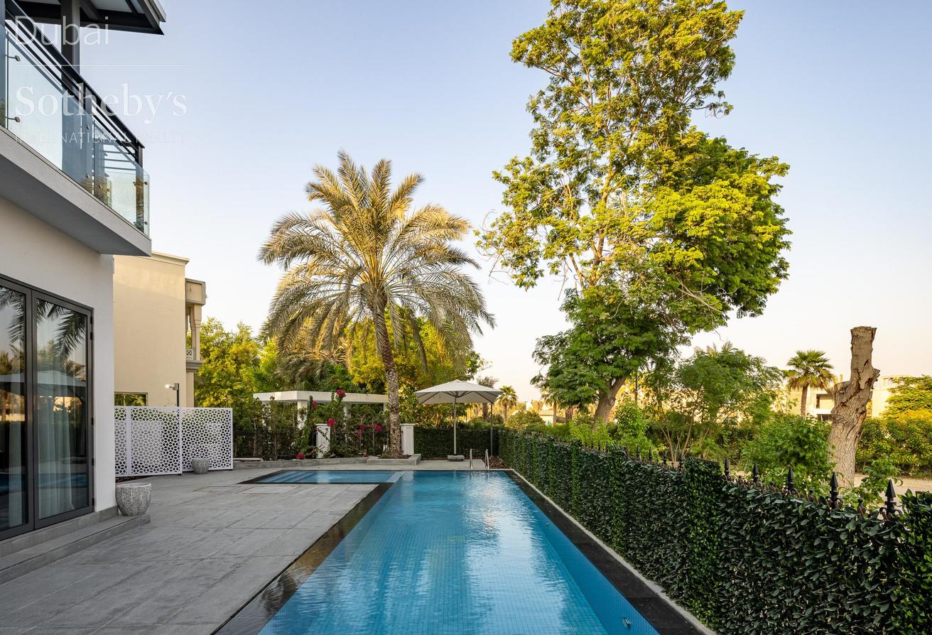 Furnished and Extended Jumeirah Islands Villa photo 24
