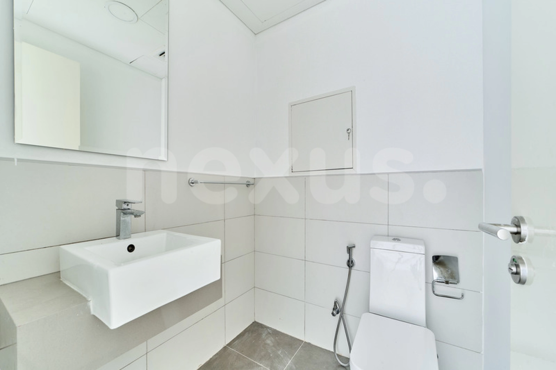 Duplex | Spacious | Vacant | Near Amenties