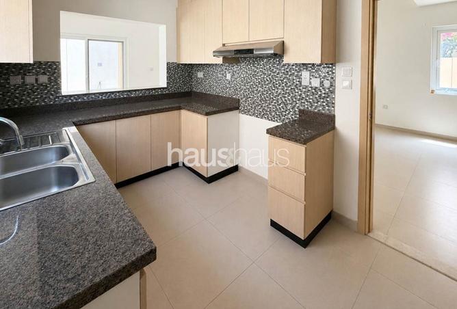 120162028 - Property Image 3
