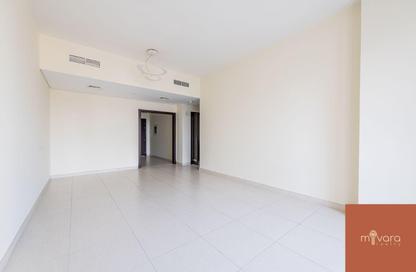 Apartment - 1 Bedroom - 2 Bathrooms for rent in Bahwan Tower Downtown - Downtown Dubai - Dubai