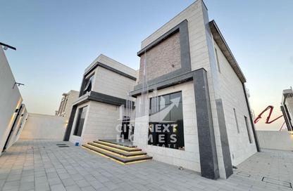 Villa - 4 Bedrooms - 6 Bathrooms for rent in Al Aweer 1 - Al Aweer - Dubai