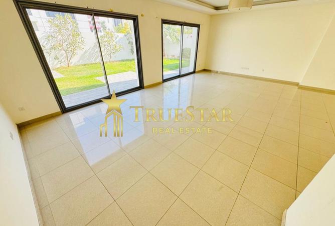 82822081 - Property Image 3