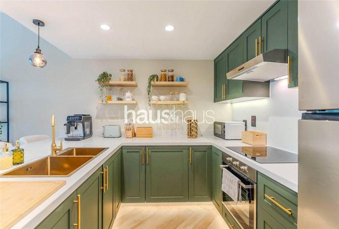 94019102 - Property Image 3