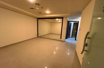 Apartment - 2 Bedrooms - 4 Bathrooms for rent in Al Khan Corniche - Al Khan - Sharjah