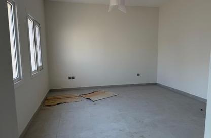 Villa - 4 - 5 for rent in Al Suyoh - Sharjah