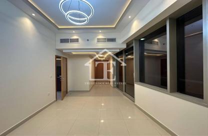 Apartment - 1 Bedroom - 2 Bathrooms for rent in Ocean Heights - Dubai Marina - Dubai