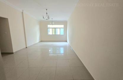 Apartment - 2 Bedrooms - 2 Bathrooms for rent in Muwaileh 29 Building - Muwaileh - Sharjah