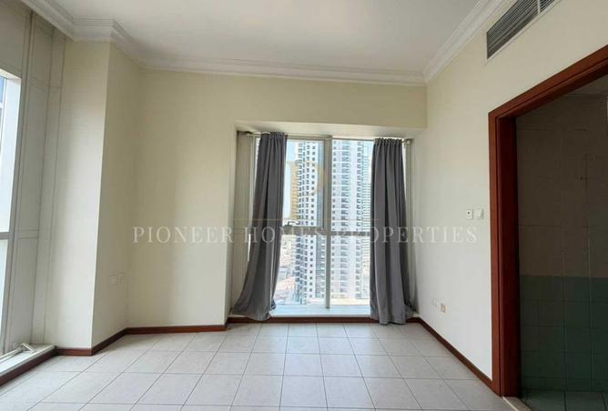 1BR+Store | Marina Views | Without balcony |Vacant photo 3