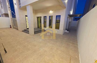 Whole Building - Studio - 7+ for rent in Umm Dera - Umm Al Quwain