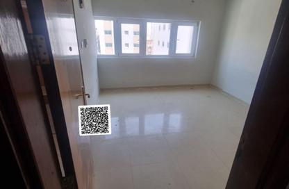Apartment - Studio - 1 Bathroom for rent in Bu Tina - Al Sharq - Sharjah