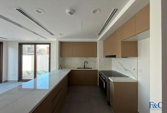 103710405 - Property Image 3