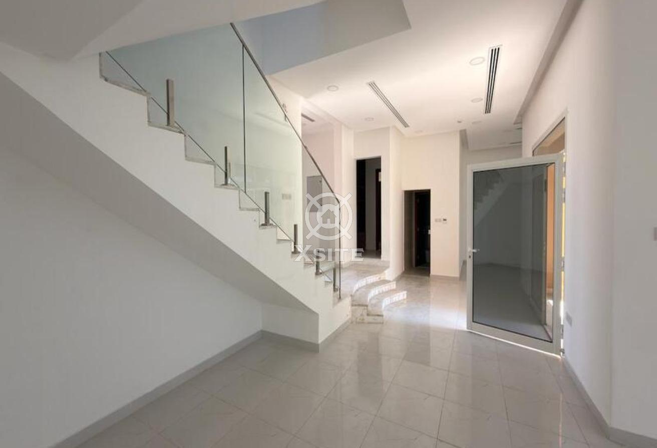 5 BR + Driver + Maid’s Room |Modern Villa|Spacious photo 2