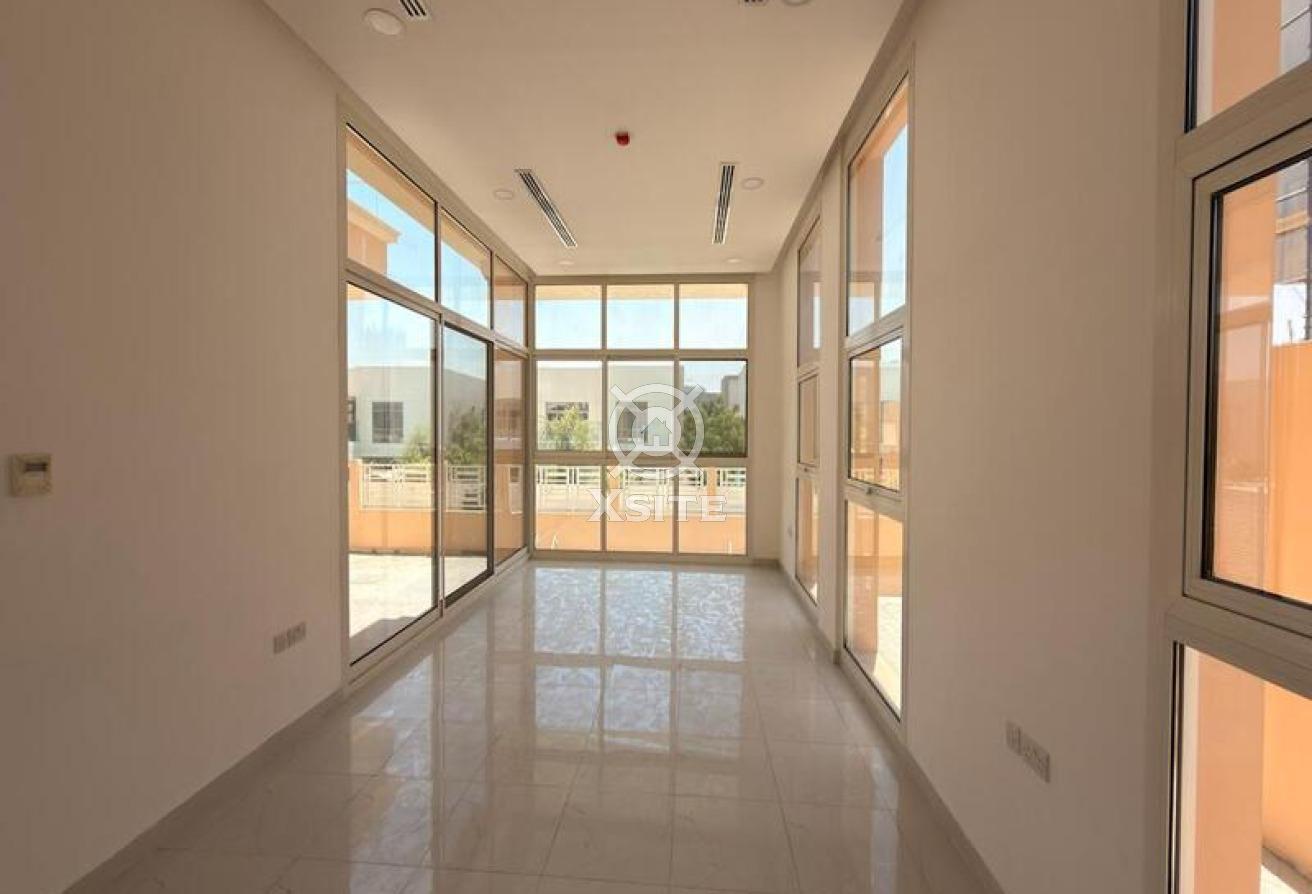 5 BR + Driver + Maid’s Room |Modern Villa|Spacious photo 4