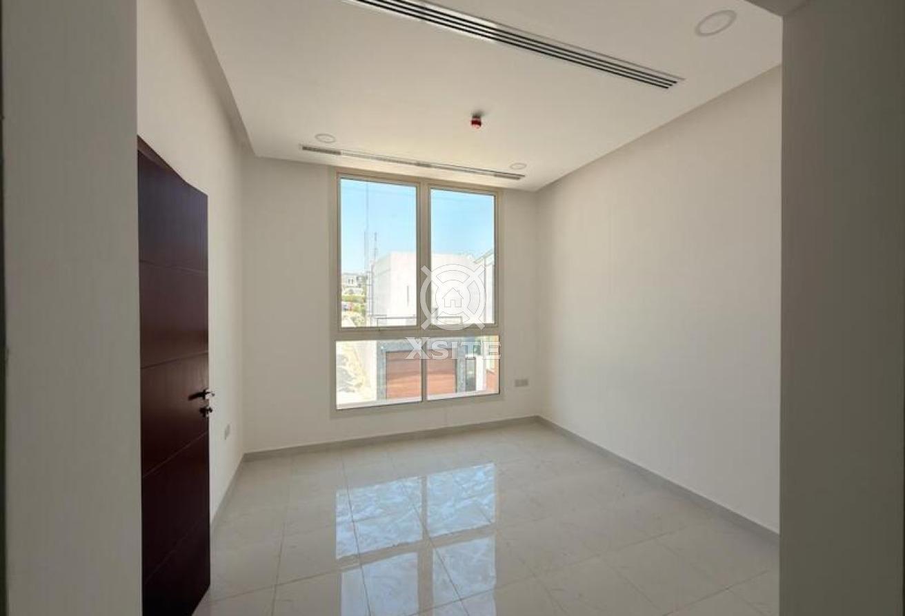 5 BR + Driver + Maid’s Room |Modern Villa|Spacious photo 11
