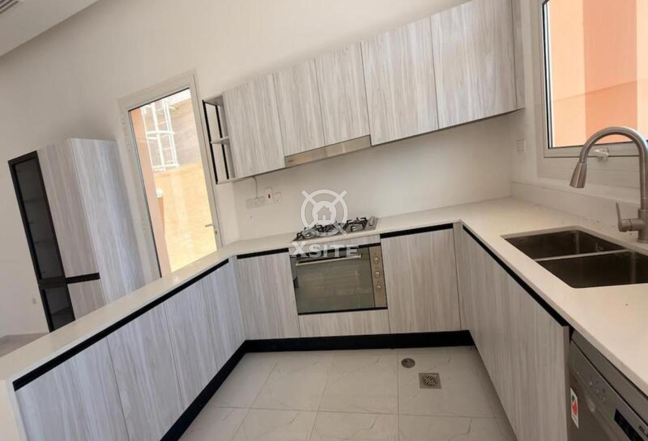 5 BR + Driver + Maid’s Room |Modern Villa|Spacious photo 17