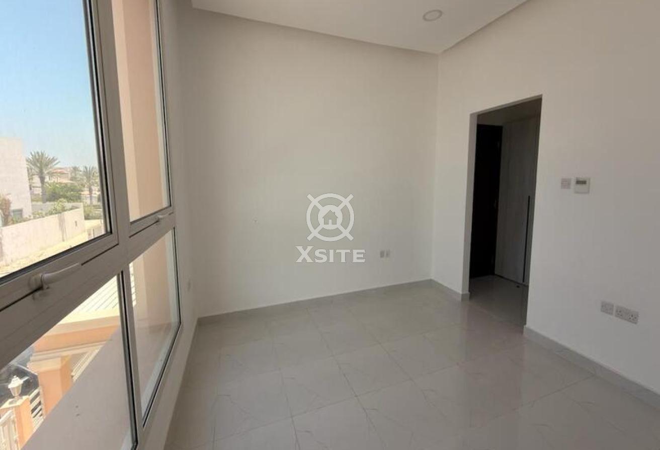 5 BR + Driver + Maid’s Room |Modern Villa|Spacious photo 12