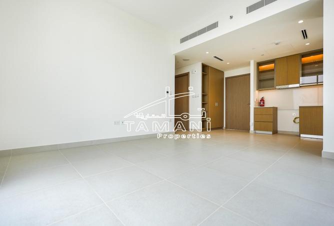 Brand New Spacious Layout 1 Bed Apartment — 2
