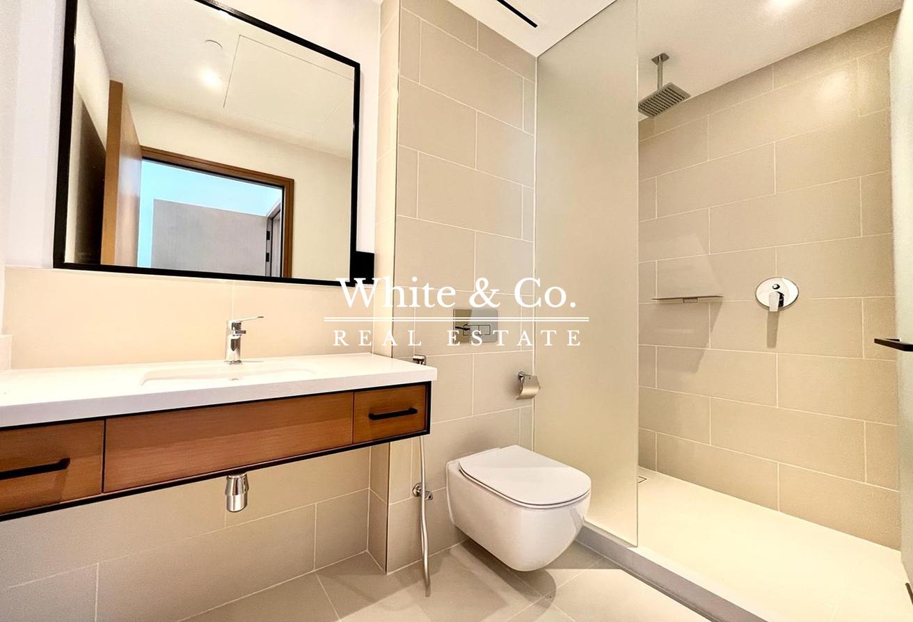Panoramic View | High Floor | Vacant Soon photo 12