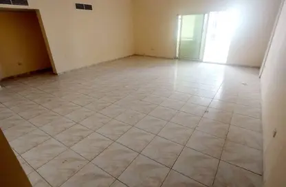 شقة - 3 غرف نوم - 3 حمامات للايجار في بناية أبو شغارة - أبو شغارة - الشارقة