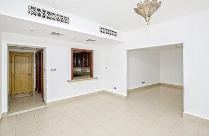 Apartment - 1 Bedroom - 2 Bathrooms for rent in Zanzebeel 2 - Zanzebeel - Old Town - Downtown Dubai - Dubai