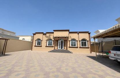 Villa - 3 - 5 for rent in Al Warqa'a 3 - Al Warqa'a - Dubai