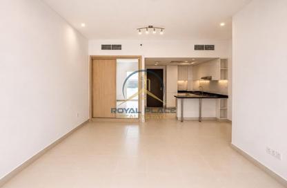 Apartment - Studio - 1 Bathroom for rent in Oxford Building - District 14 - Jumeirah Village Circle - Dubai