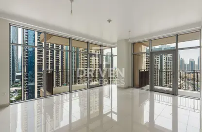 Apartment - 2 Bedrooms - 3 Bathrooms for rent in Boulevard Crescent Tower 2 - BLVD Crescent - Downtown Dubai - Dubai
