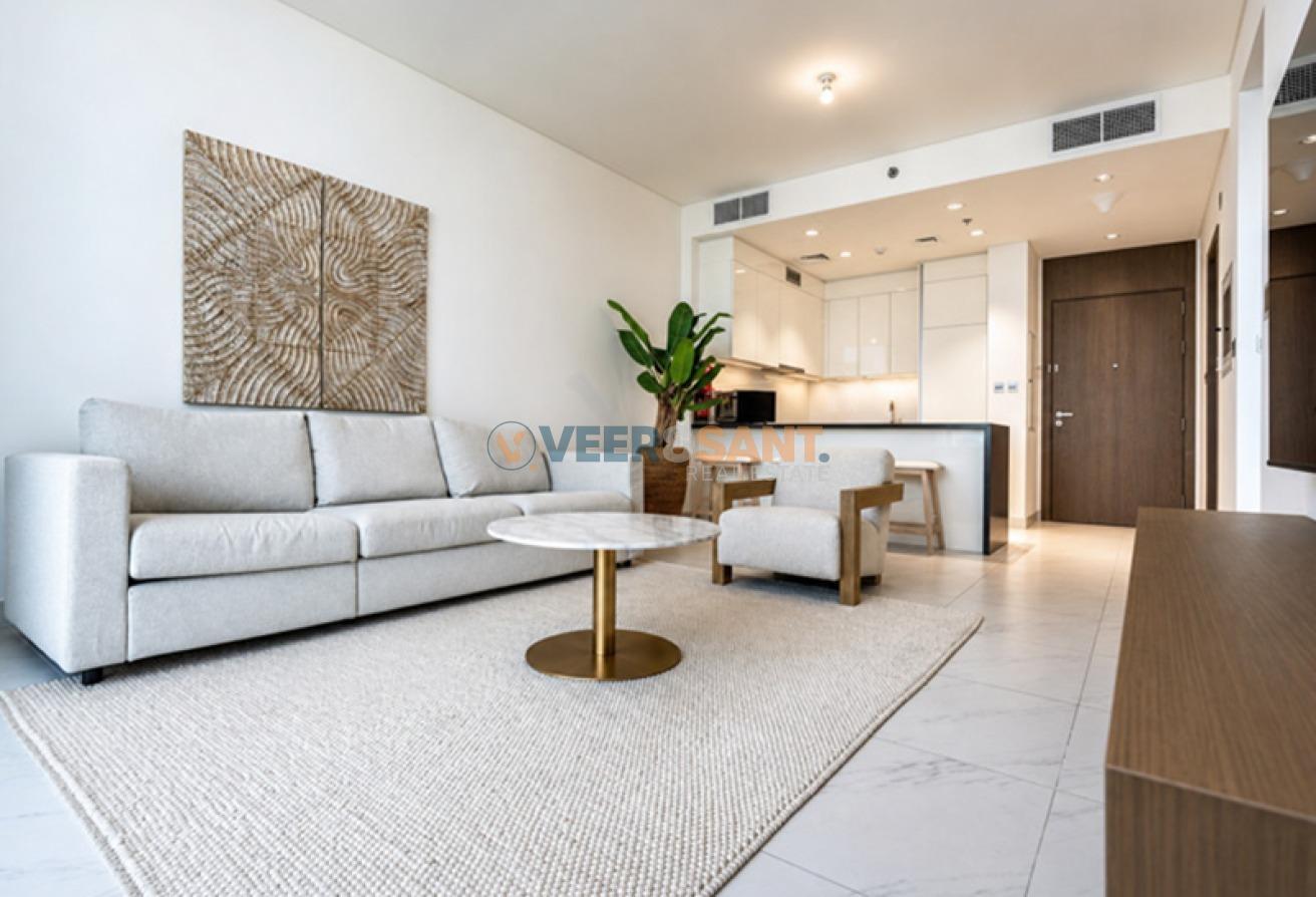 Luxury Apt | Fully Furnished | Waterfront Living photo 2