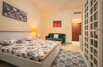 Apartment - 1 Bedroom - 2 Bathrooms for rent in Beach Tower 1 - Al Khan Lagoon - Al Khan - Sharjah