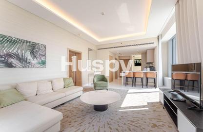 Apartment - 1 Bedroom - 2 Bathrooms for sale in The Palm Tower - Palm Jumeirah - Dubai