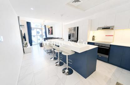 Apartment - 1 Bedroom - 2 Bathrooms for sale in Millennium Binghatti Residences - Business Bay - Dubai