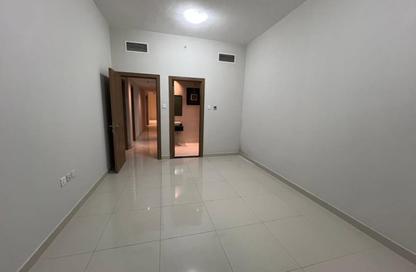 Apartment - 3 Bedrooms - 3 Bathrooms for rent in Gulfa Towers - Al Rashidiya 1 - Al Rashidiya - Ajman